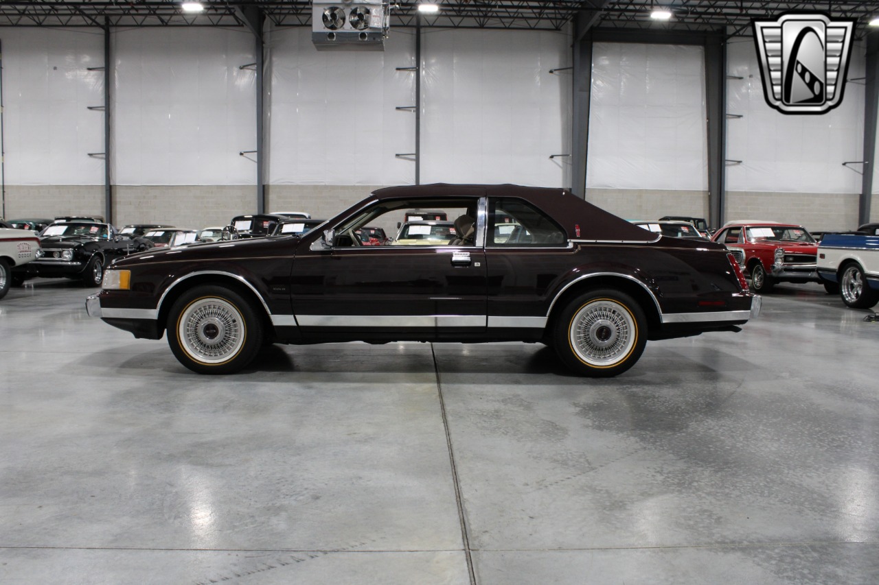 1988 Lincoln Mark 40