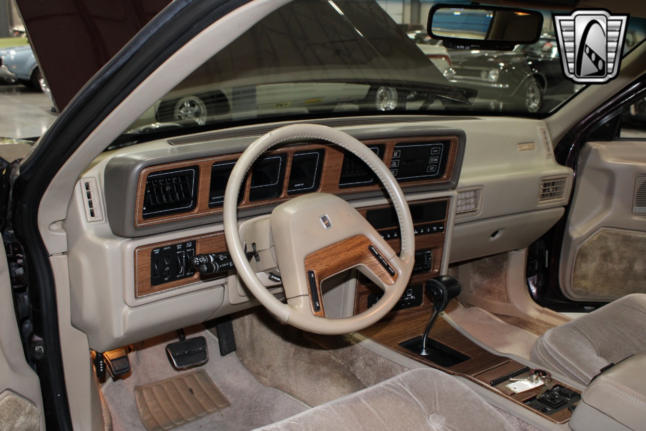 1988 Lincoln Mark 23