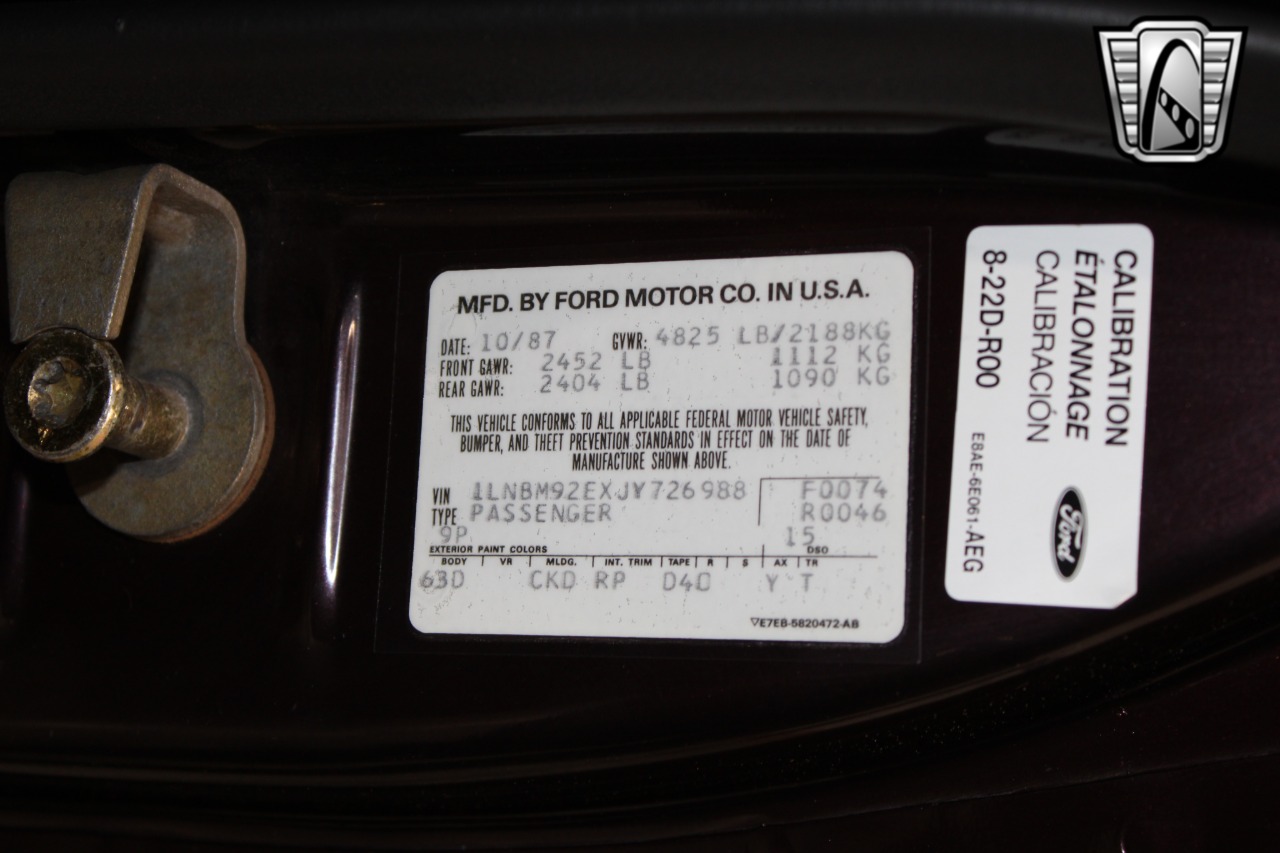 1988 Lincoln Mark 27