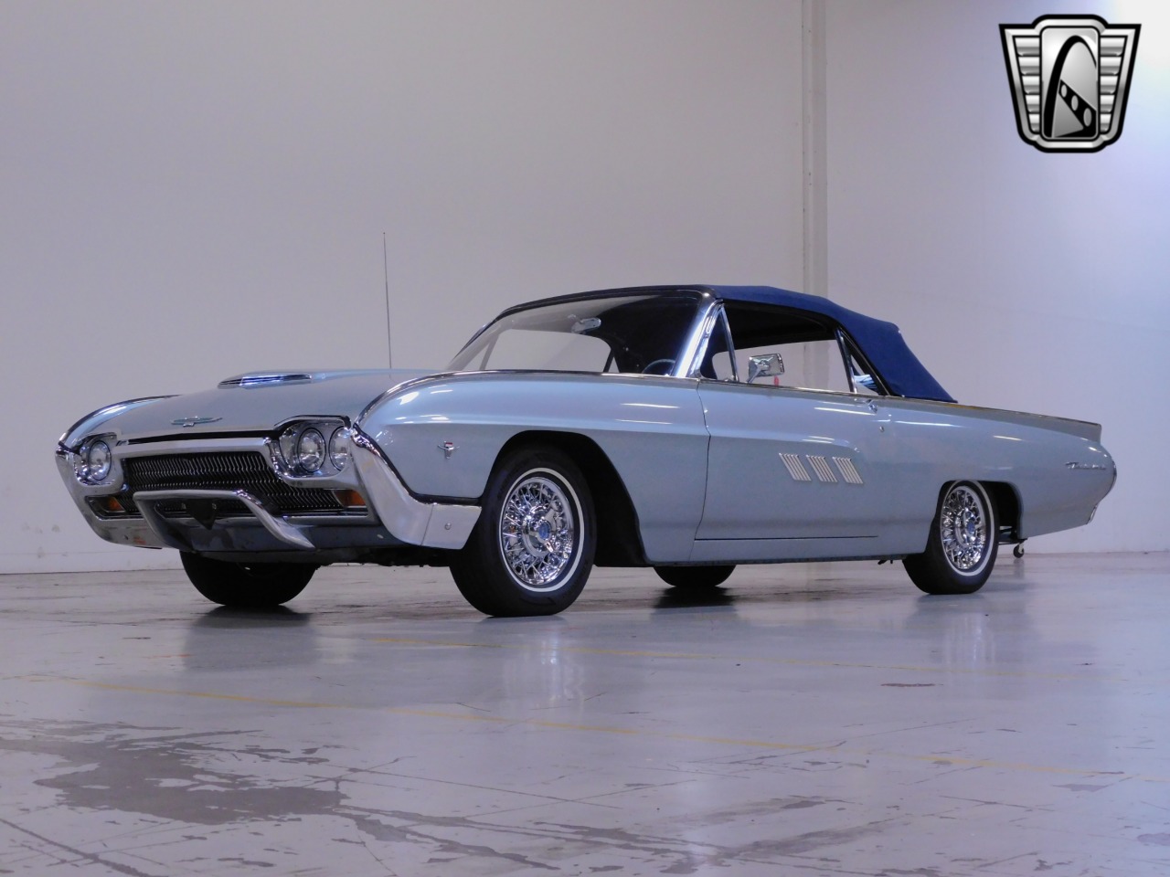 1963 Ford Thunderbird 12