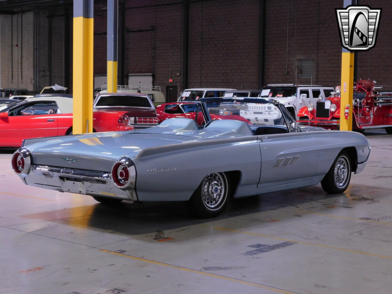 1963 Ford Thunderbird 4