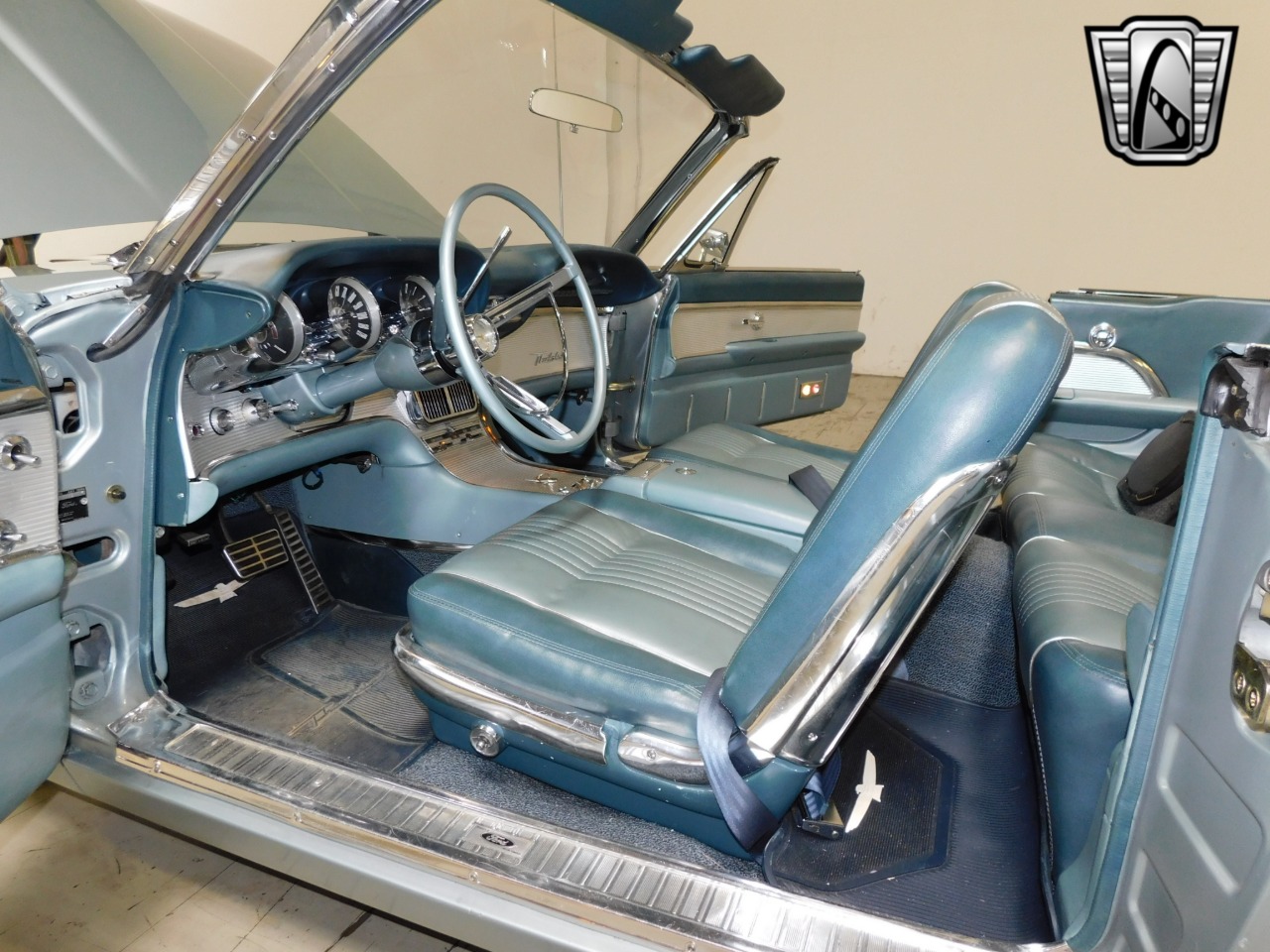 1963 Ford Thunderbird 6