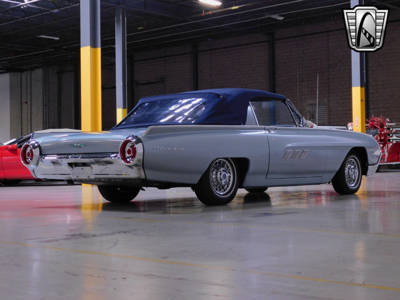 1963 Ford Thunderbird 13