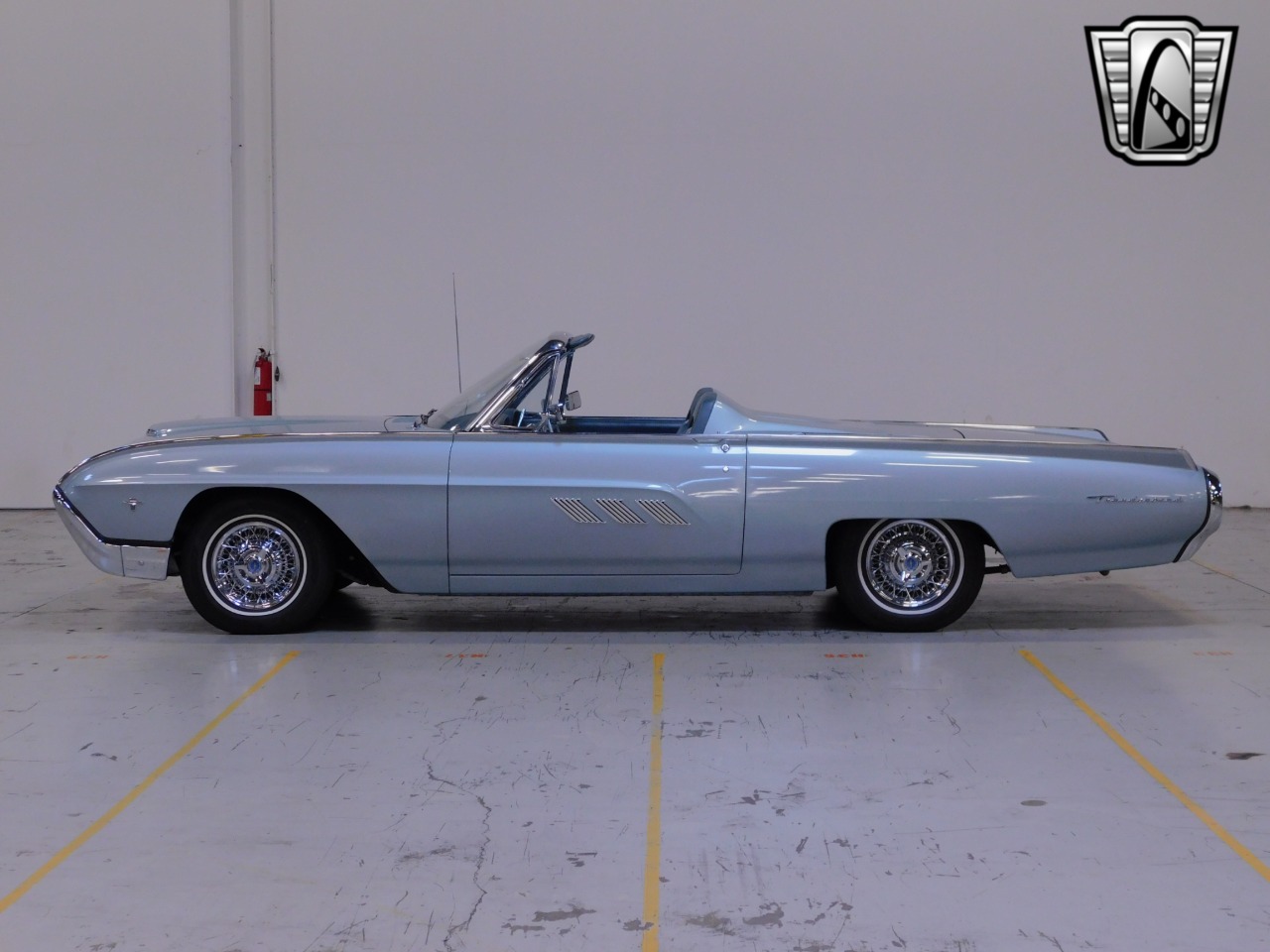 1963 Ford Thunderbird 32