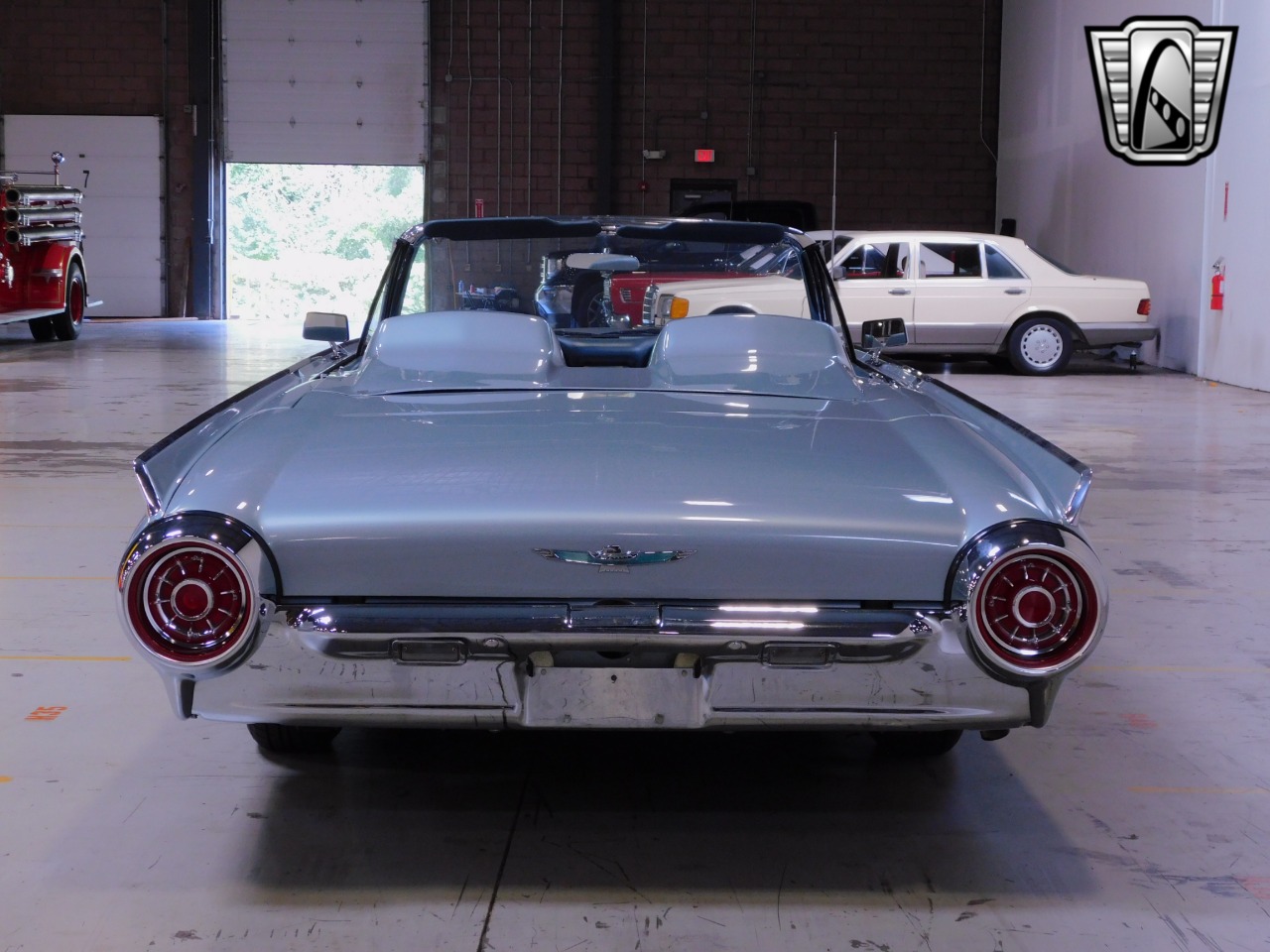 1963 Ford Thunderbird 34