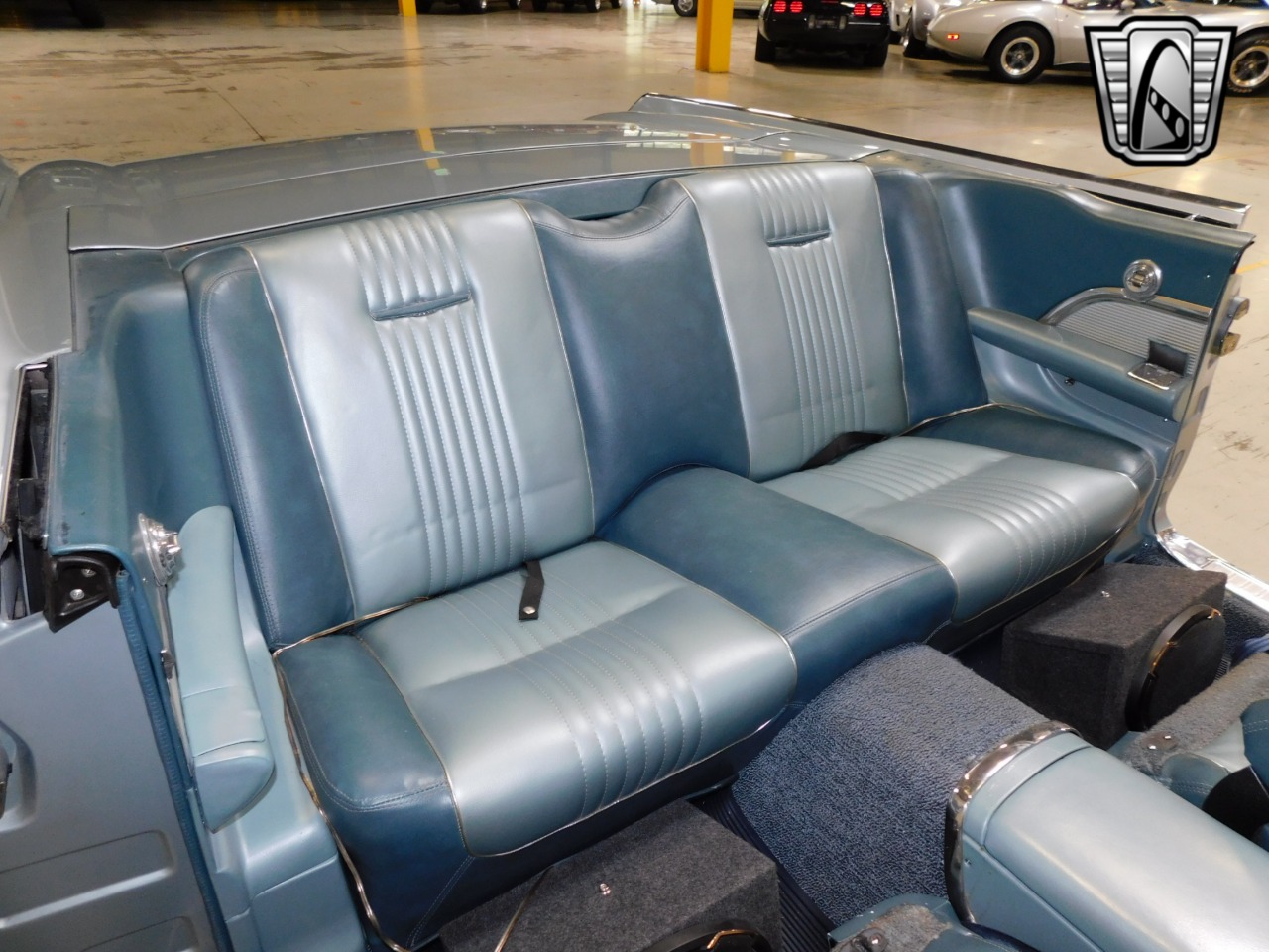 1963 Ford Thunderbird 25