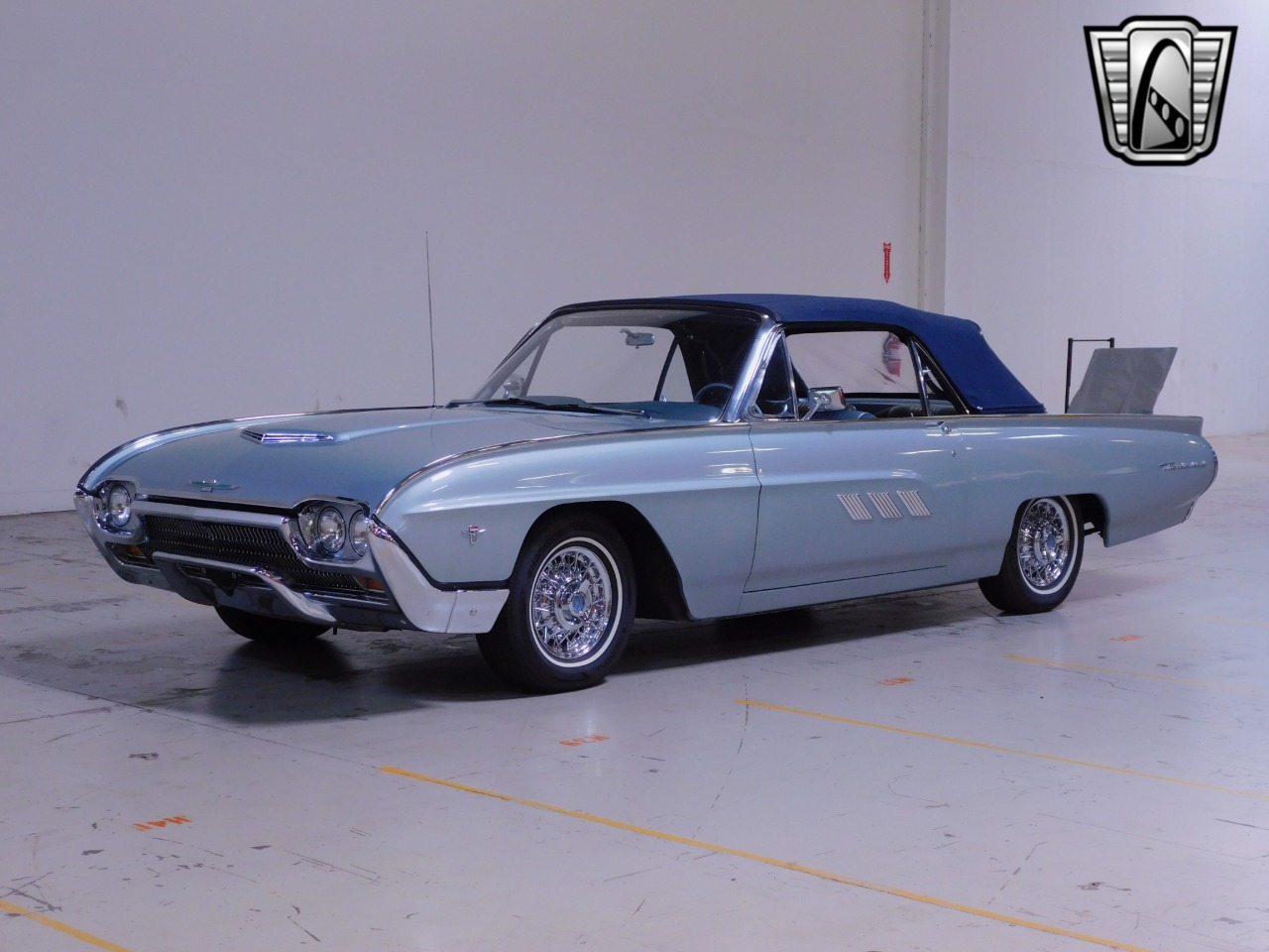 1963 Ford Thunderbird 39