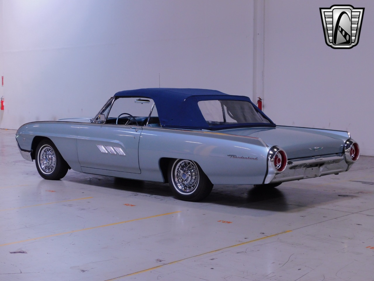 1963 Ford Thunderbird 41