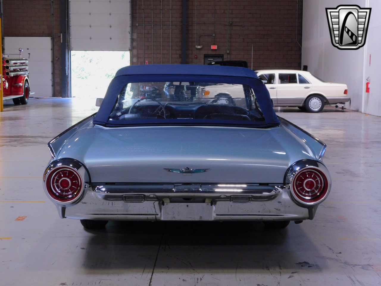 1963 Ford Thunderbird 42