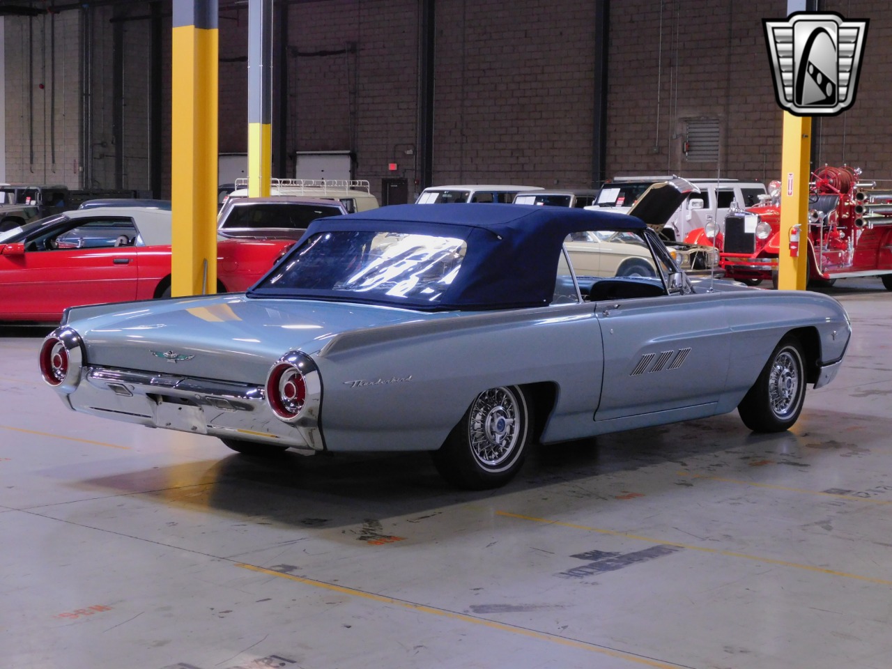 1963 Ford Thunderbird 43