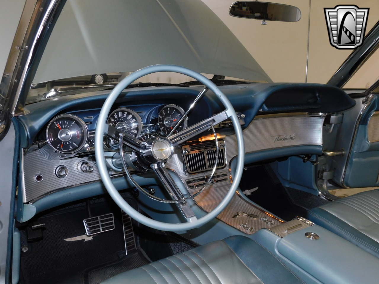 1963 Ford Thunderbird 23