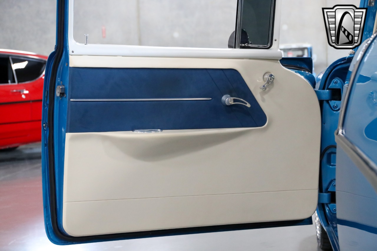 1956 Chevrolet Handyman 15