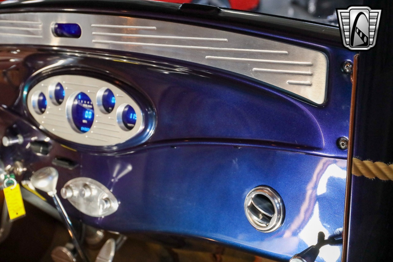 1933 Ford Model T 25