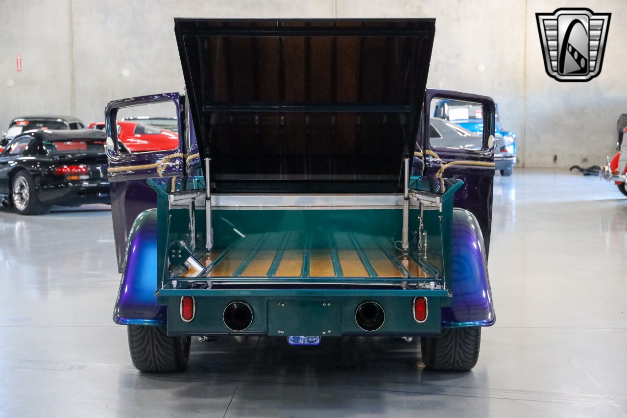 1933 Ford Model T 78