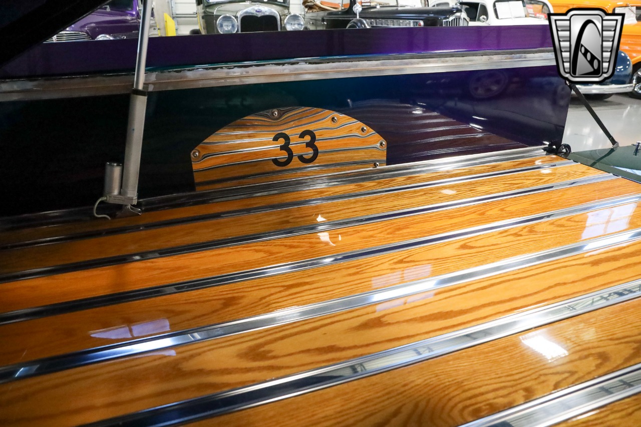 1933 Ford Model T 89