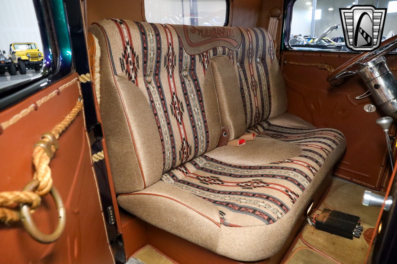 1933 Ford Model T 24