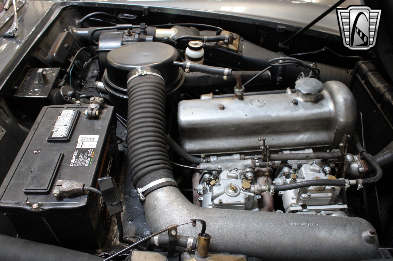 1961 Mercedes-Benz 190SL 84