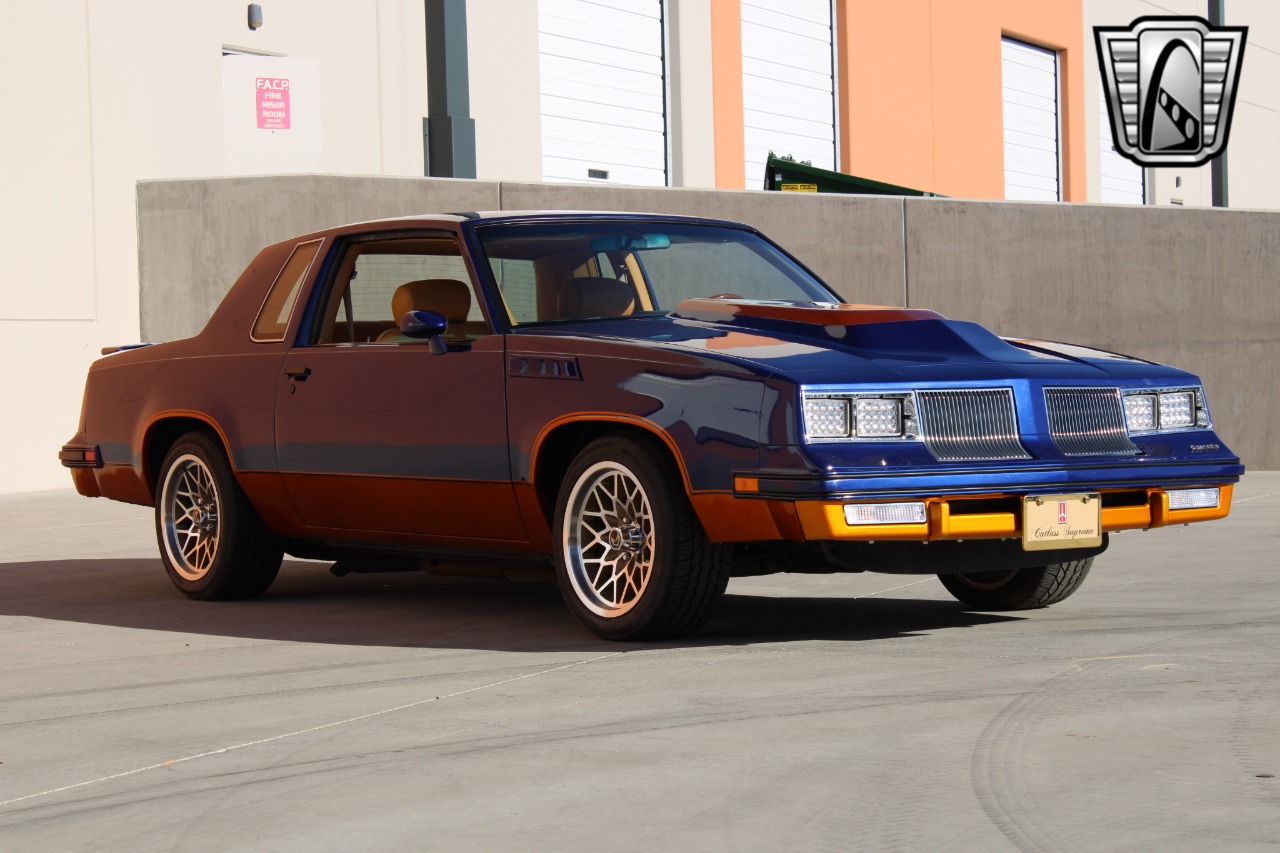 1981 Oldsmobile Cutlass Supreme 8