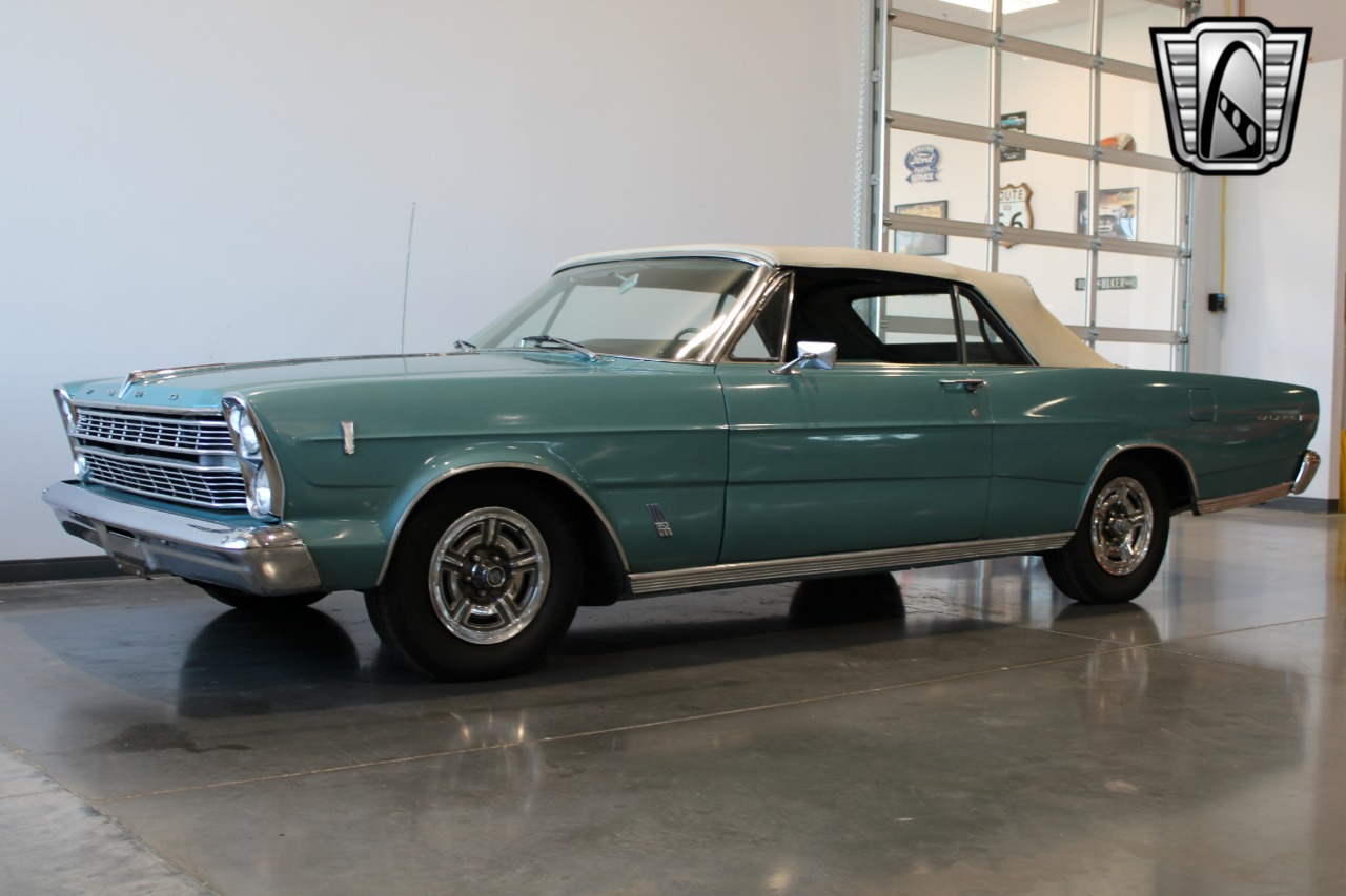1966 Ford Galaxie 36