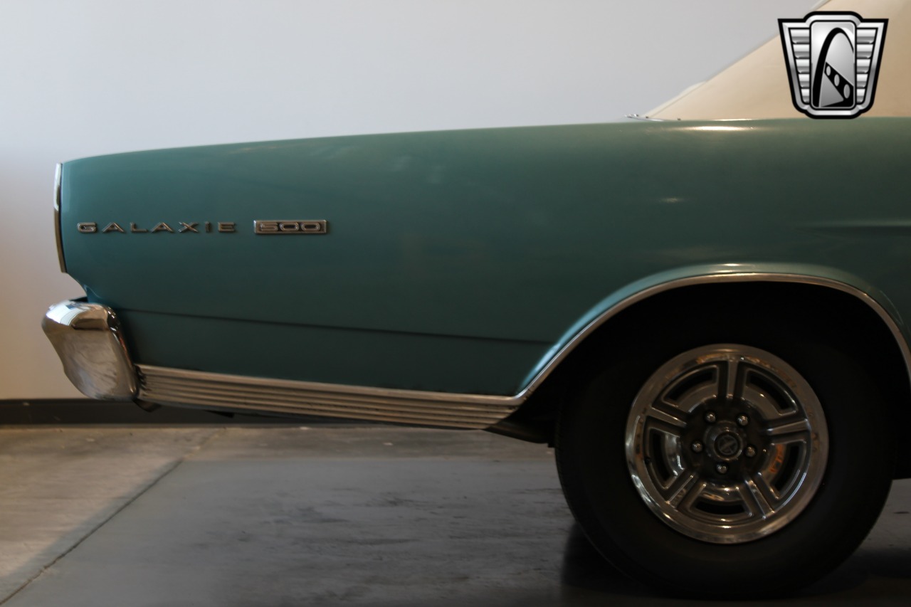 1966 Ford Galaxie 39