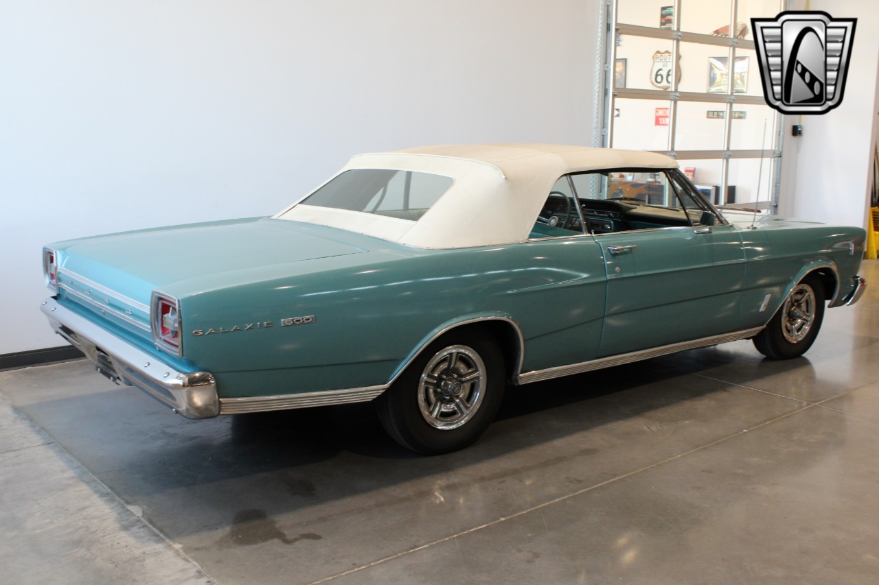 1966 Ford Galaxie 13