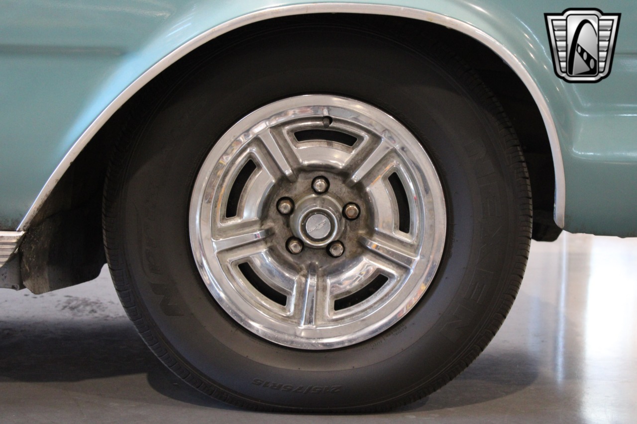 1966 Ford Galaxie 52