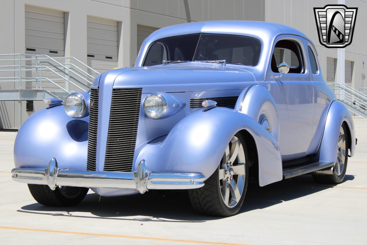 1937 Buick Coupe 4