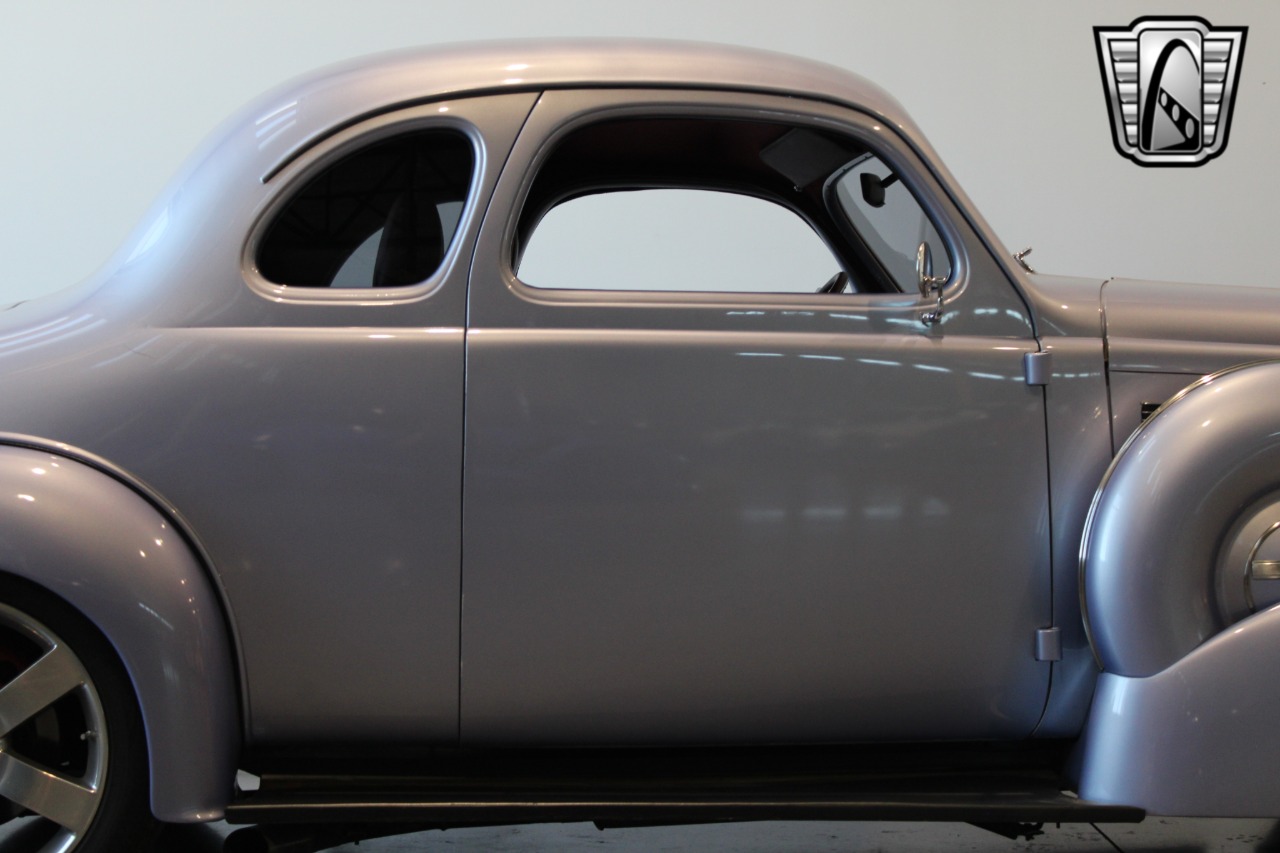 1937 Buick Coupe 38