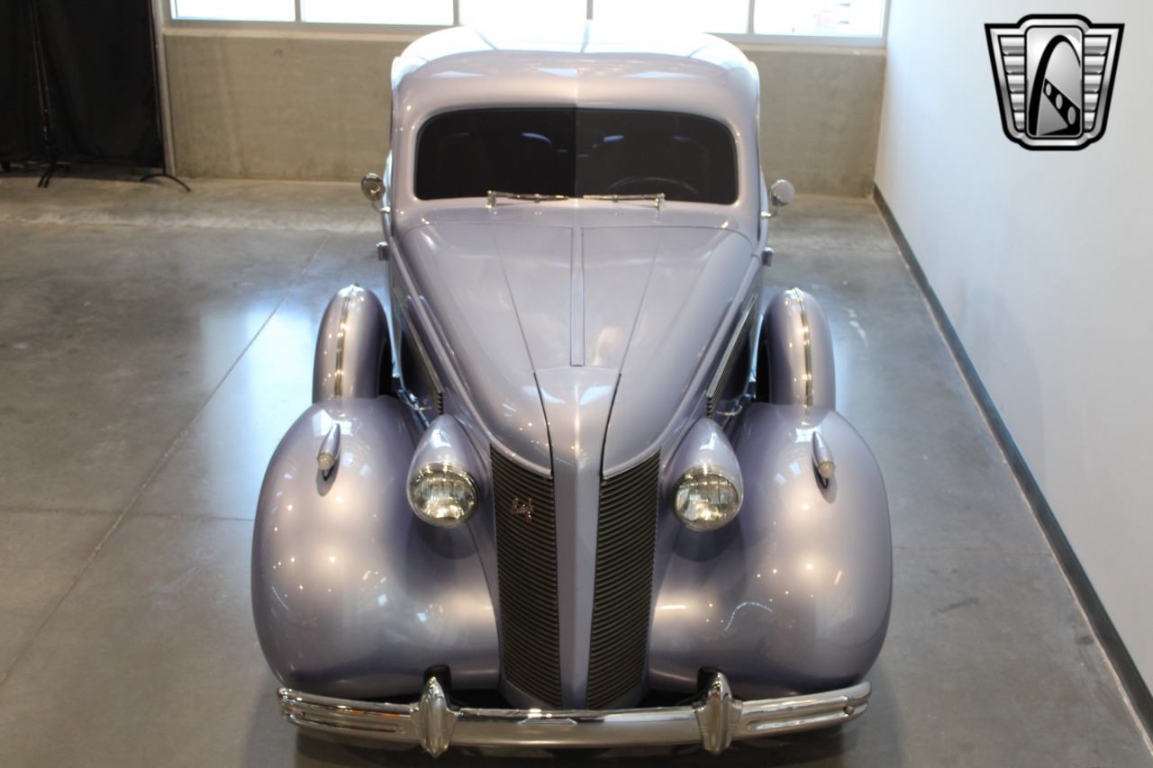 1937 Buick Coupe 6