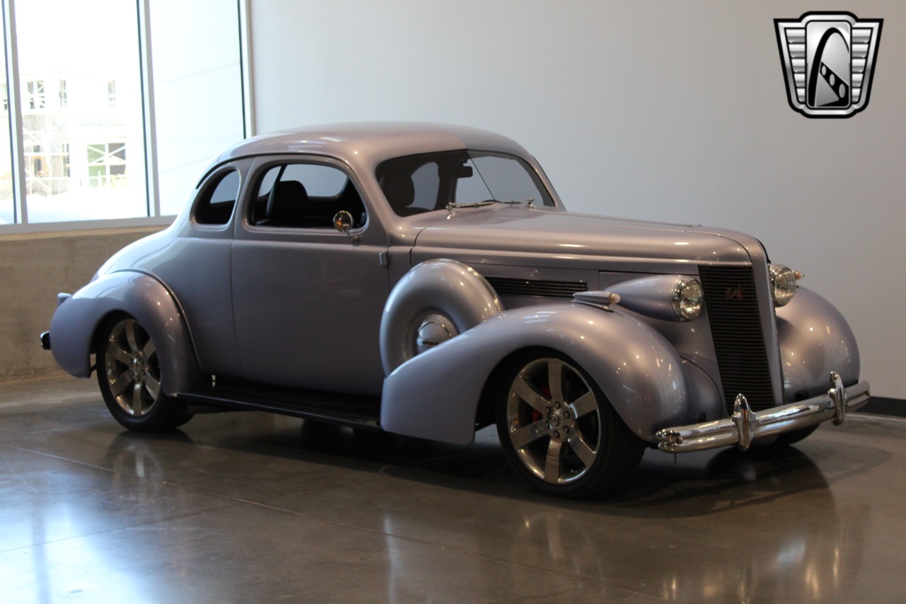 1937 Buick Coupe 11
