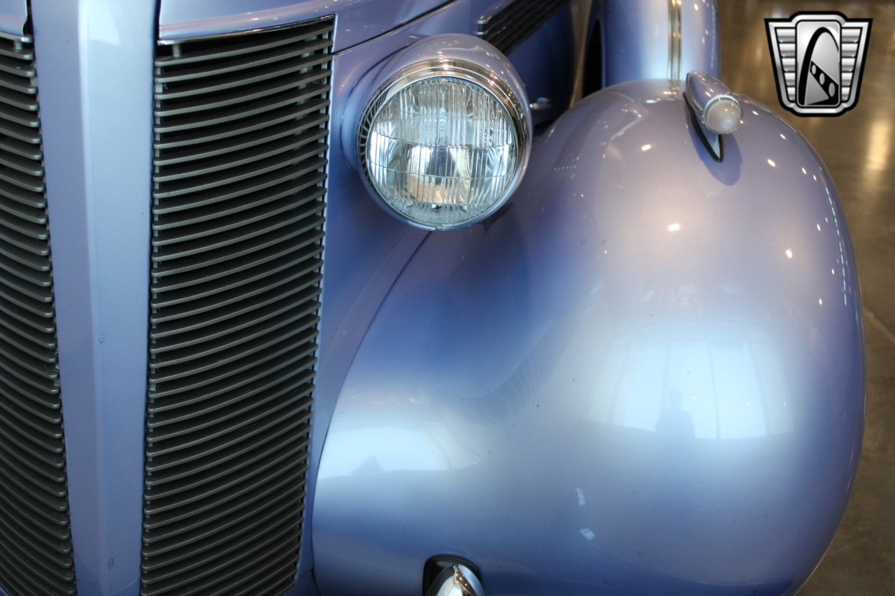 1937 Buick Coupe 94