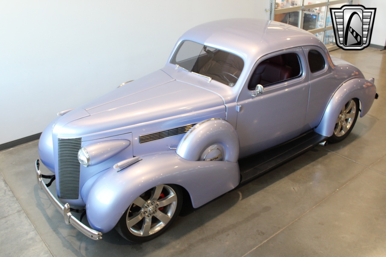 1937 Buick Coupe 18