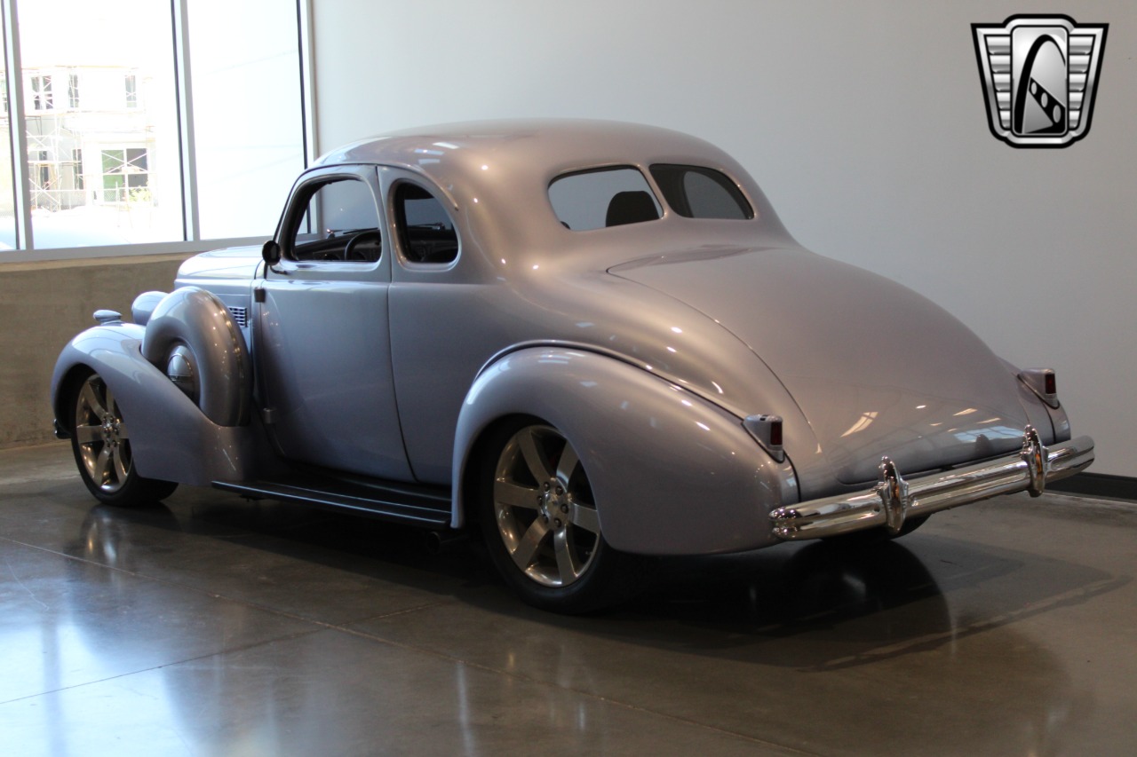 1937 Buick Coupe 24