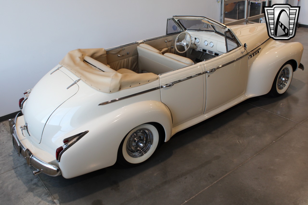 1941 Buick Phaeton 10
