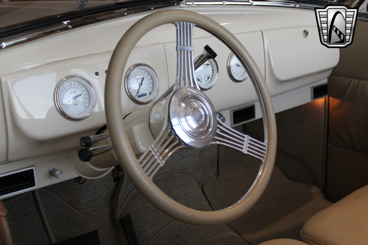 1941 Buick Phaeton 24