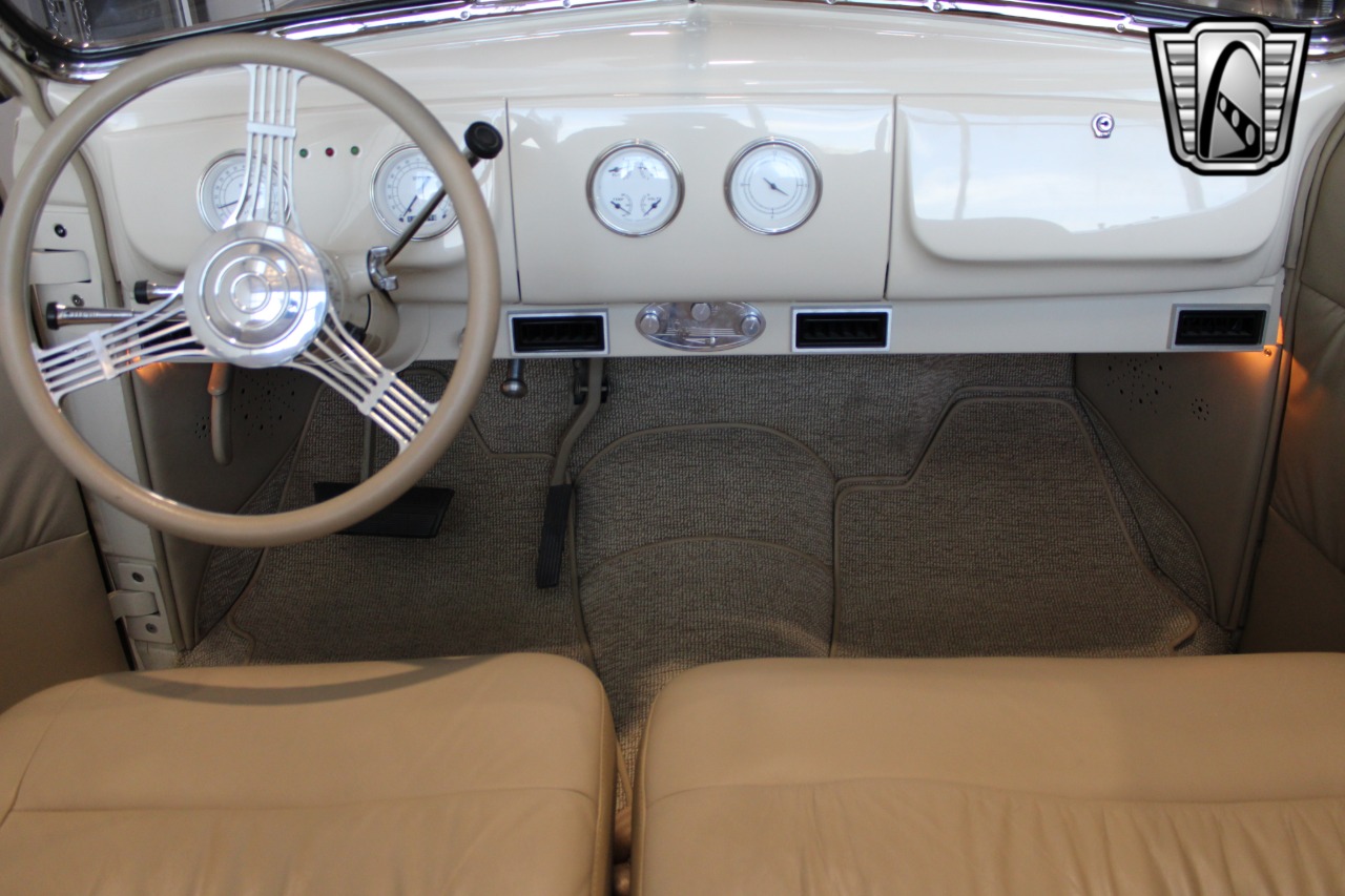 1941 Buick Phaeton 25