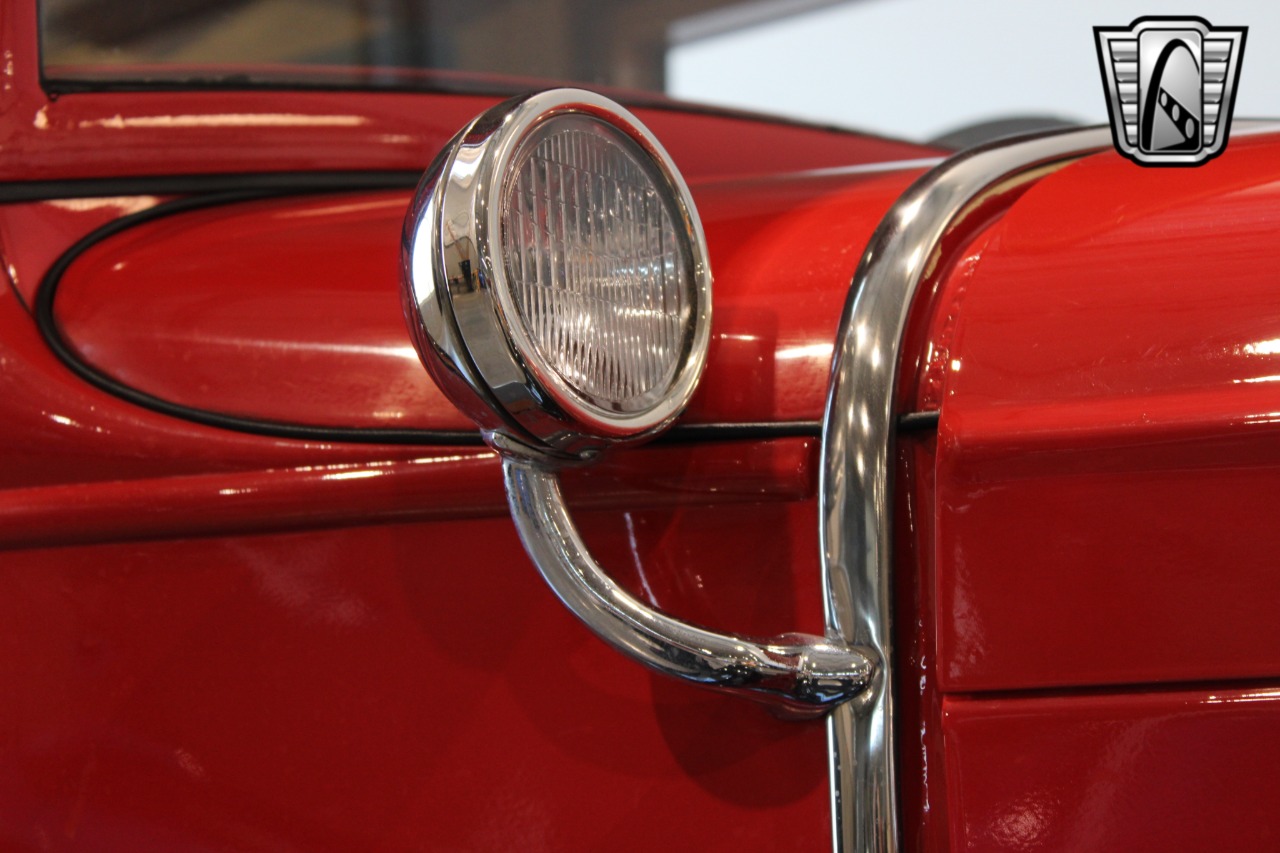 1930 Ford Model A 48