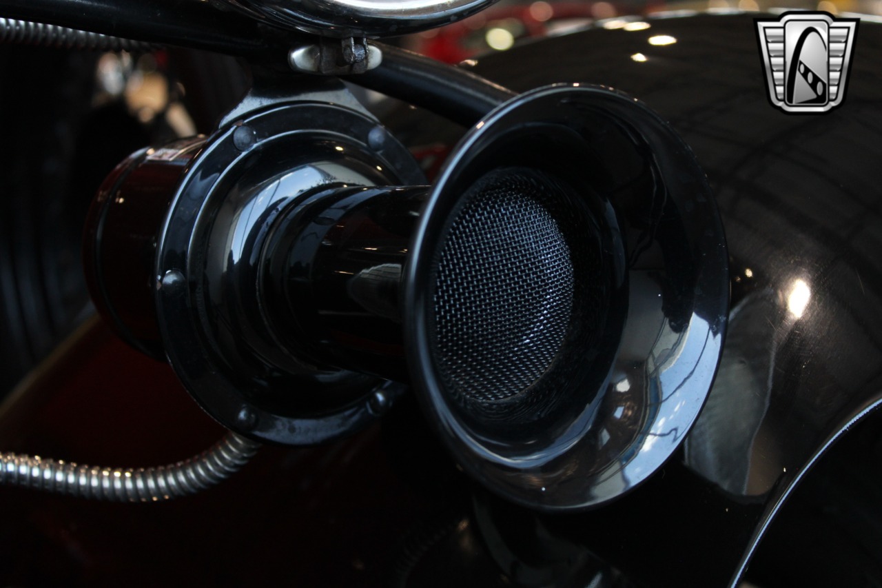 1930 Ford Model A 76