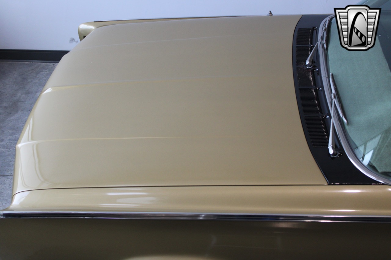 1966 Chrysler Windsor 39