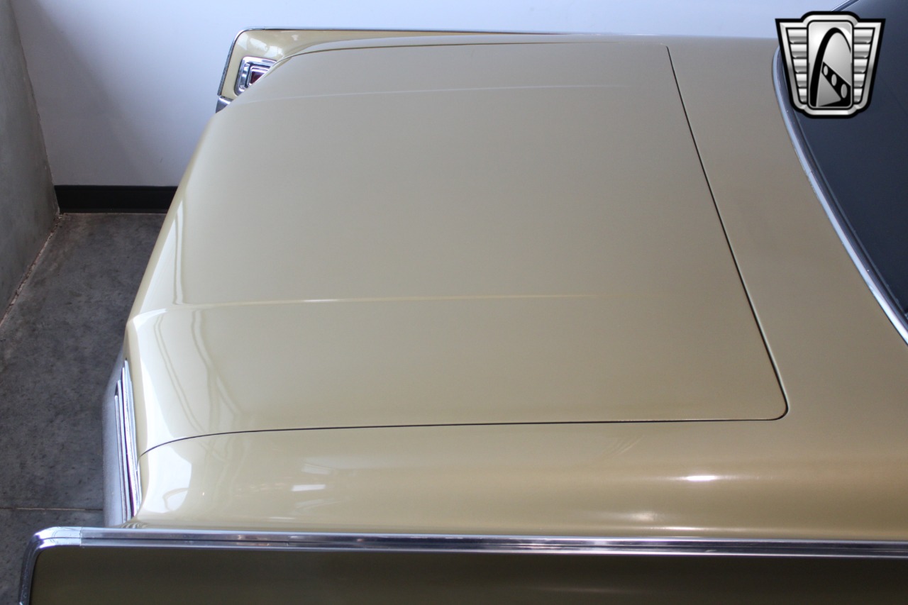 1966 Chrysler Windsor 68