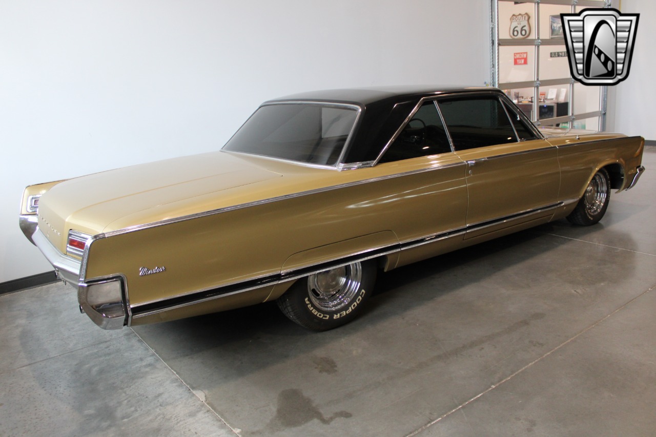 1966 Chrysler Windsor 31