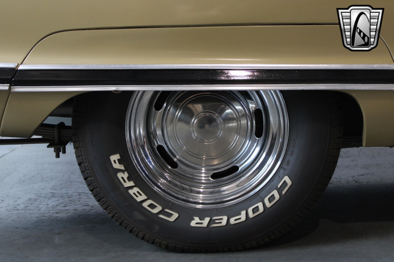 1966 Chrysler Windsor 79