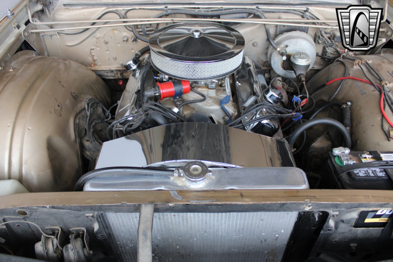 1966 Chrysler Windsor 24