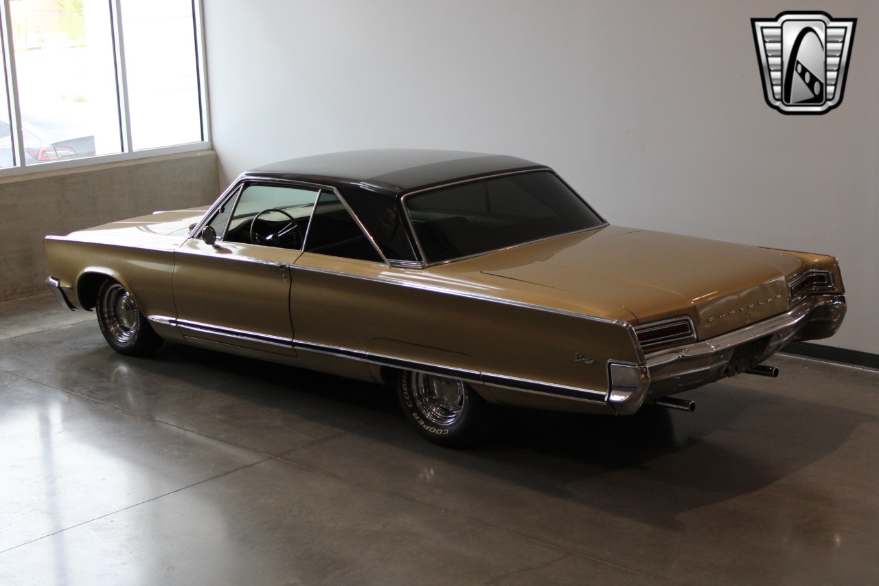 1966 Chrysler Windsor 38