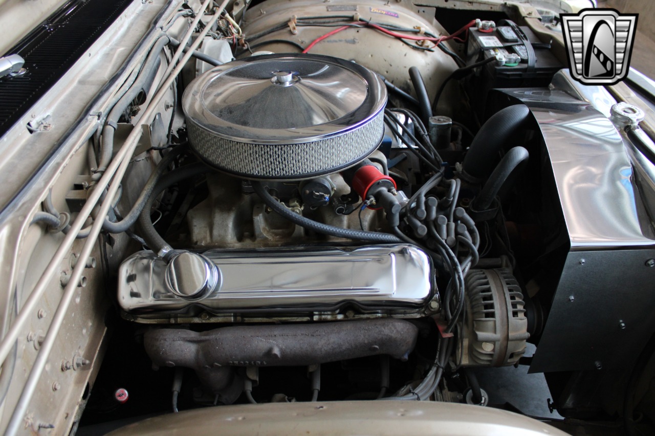 1966 Chrysler Windsor 27