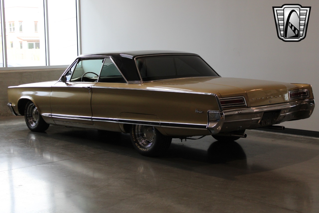 1966 Chrysler Windsor 16