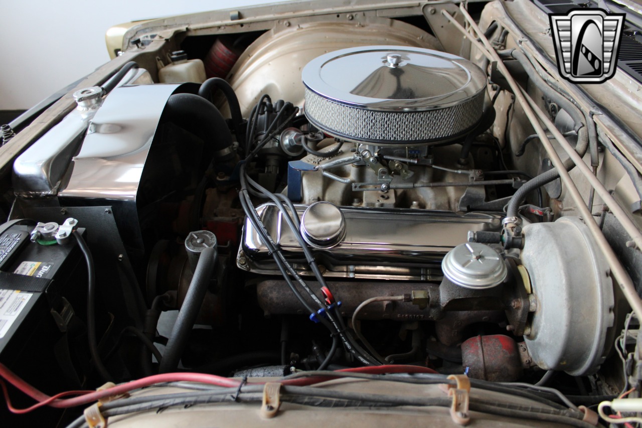 1966 Chrysler Windsor 29