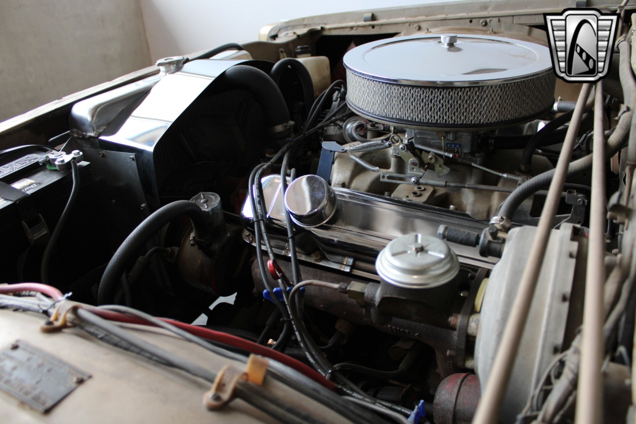 1966 Chrysler Windsor 30