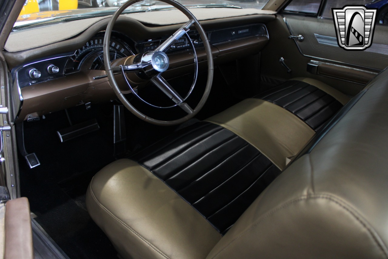 1966 Chrysler Windsor 22