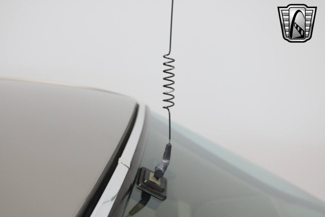 1988 Mercedes-Benz 560 90